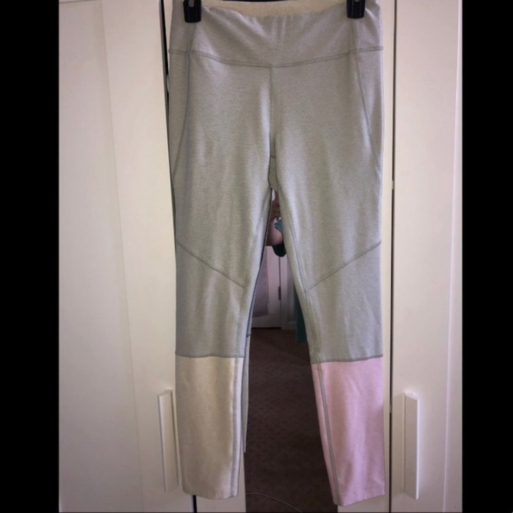 Outdoor Voices tri-color block leggings